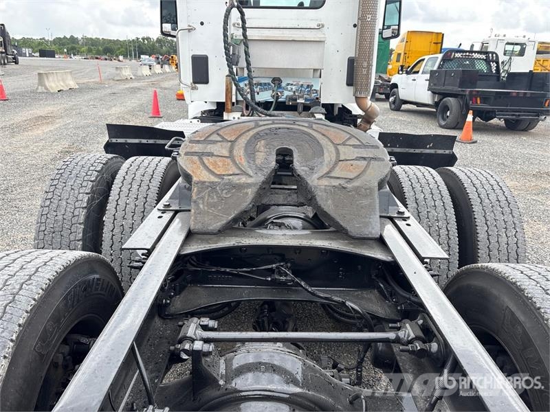 Peterbilt 579 وحدات الجر
