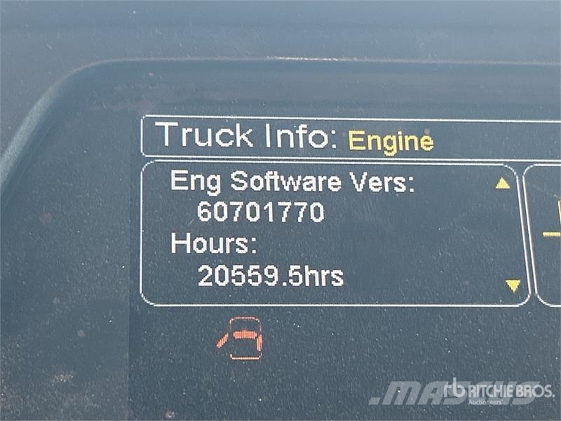 Peterbilt 579 中古トラクターヘッド | トレーラーヘッド