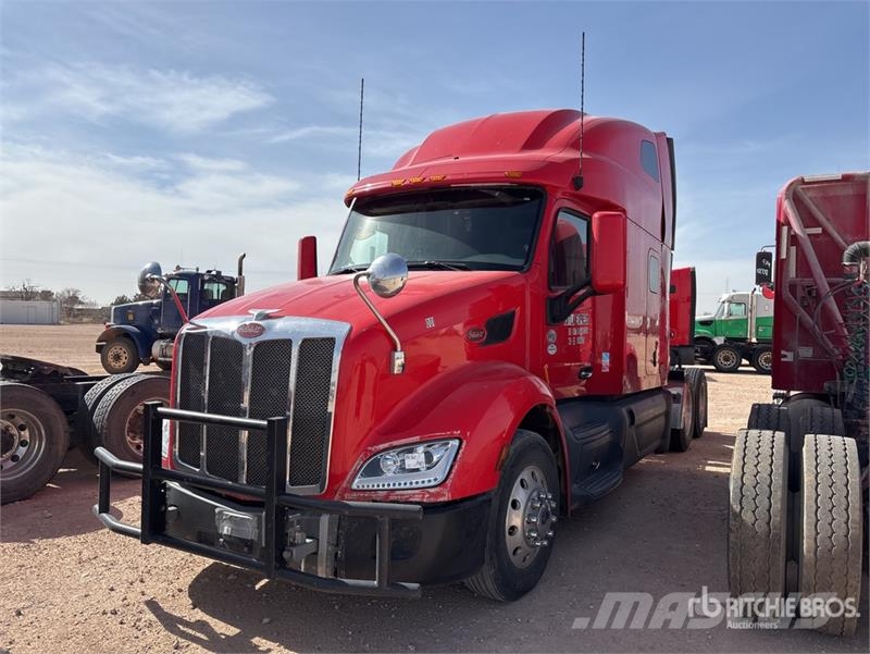 Peterbilt 579 Truck Tractor Units
