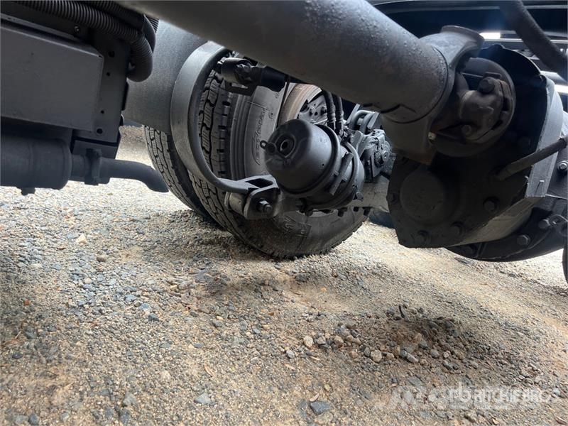 Peterbilt 579 中古トラクターヘッド | トレーラーヘッド