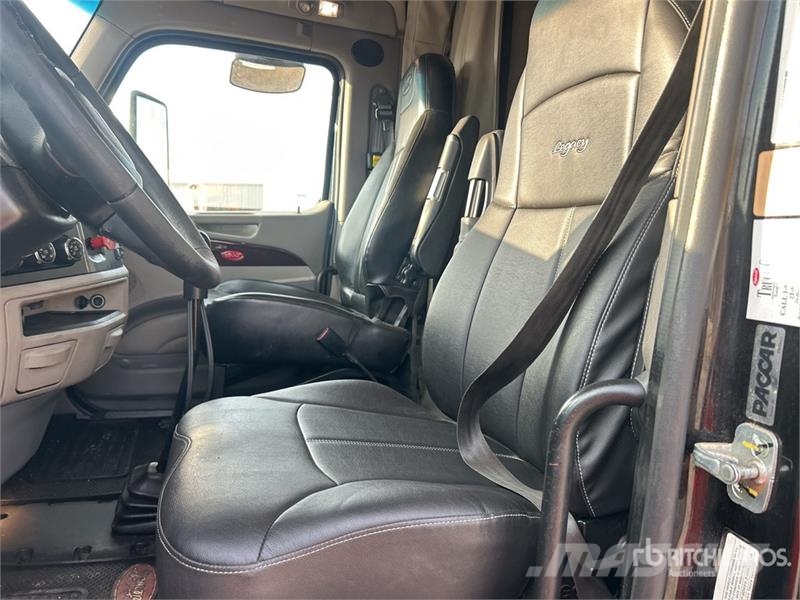 Peterbilt 579 中古トラクターヘッド | トレーラーヘッド