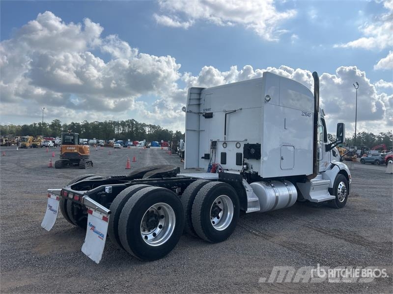Peterbilt 579 Prime Movers