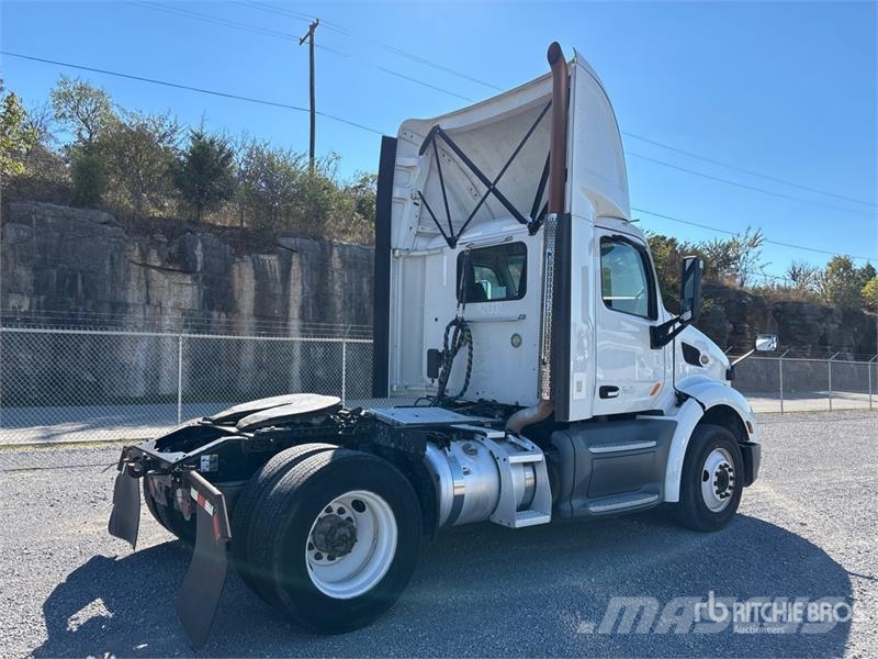 Peterbilt 579 曳引機組件
