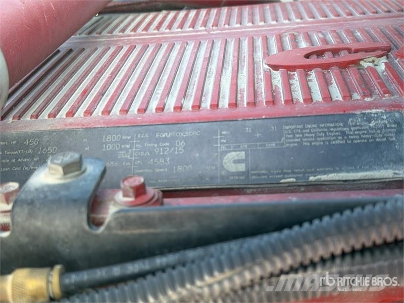 Peterbilt 579 中古トラクターヘッド | トレーラーヘッド