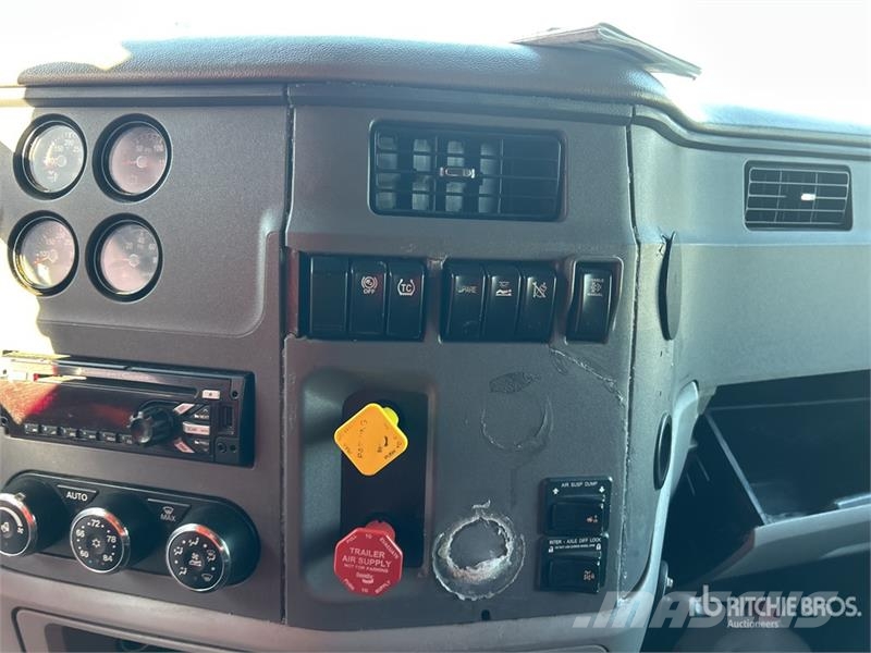 Peterbilt 579 وحدات الجر