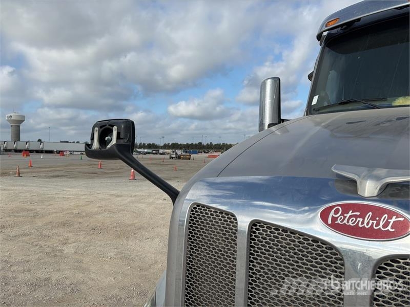 Peterbilt 579 中古トラクターヘッド | トレーラーヘッド