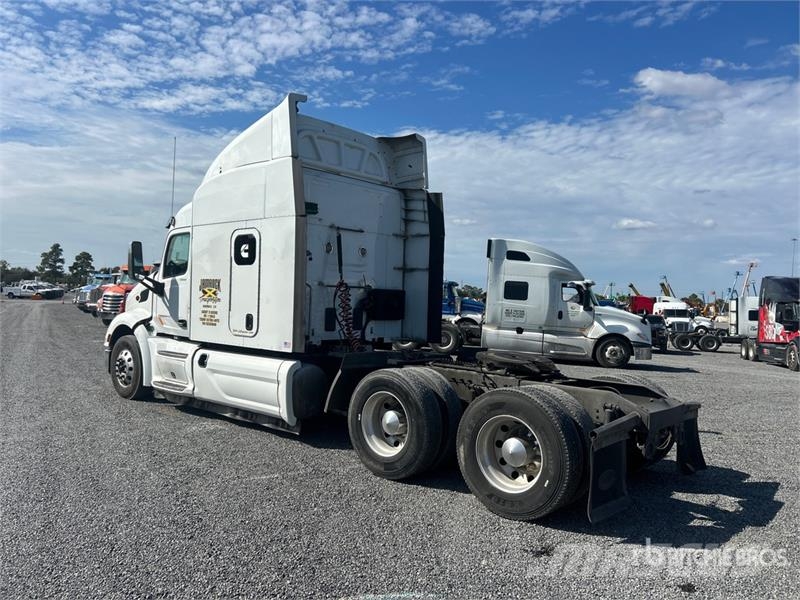 Peterbilt 579 曳引機組件