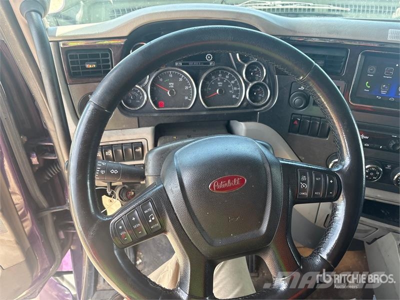 Peterbilt 579 Тягачі