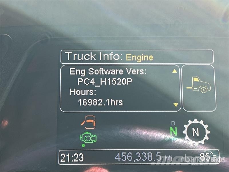 Peterbilt 579 Trekkers