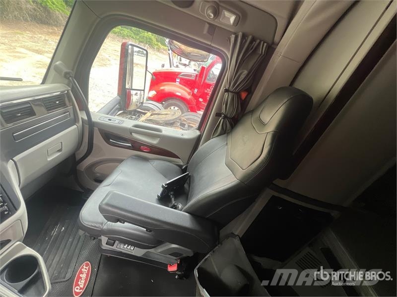 Peterbilt 579 中古トラクターヘッド | トレーラーヘッド
