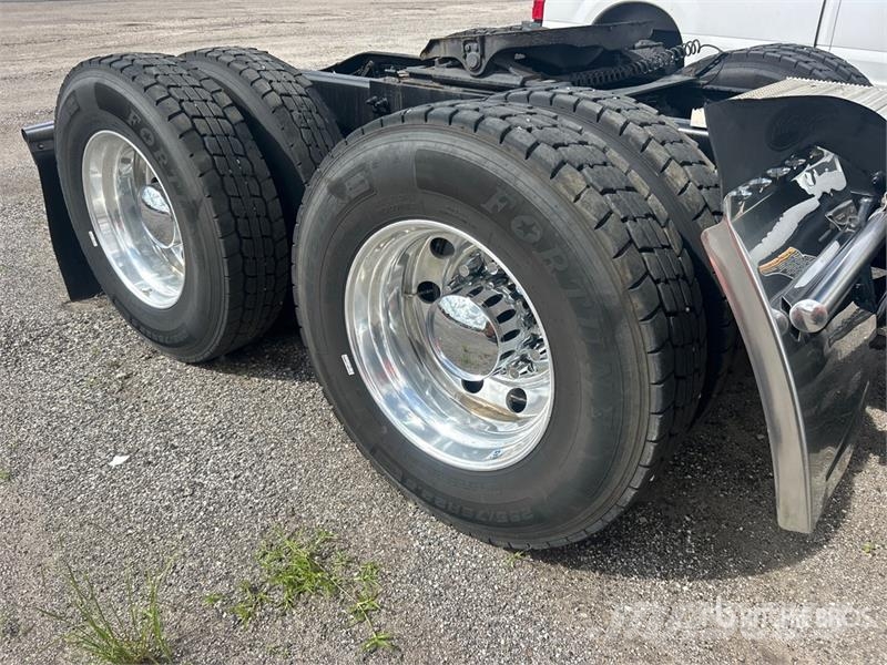 Peterbilt 579 Autotractoare