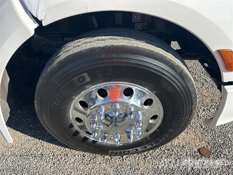 Peterbilt 579 Trekkers