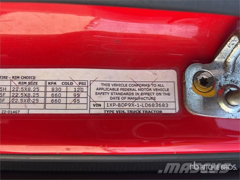 Peterbilt 579 Truck Tractor Units