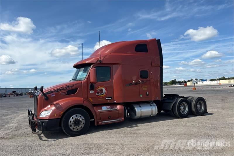 Peterbilt 579 Tractor Units
