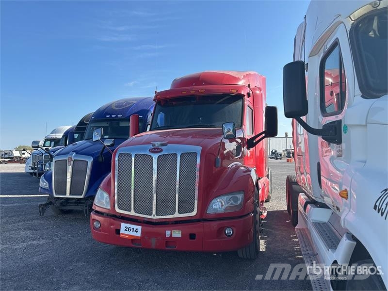 Peterbilt 579 Trekkers