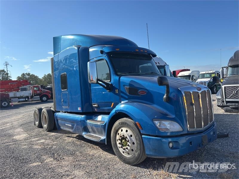 Peterbilt 579 Vilcēji