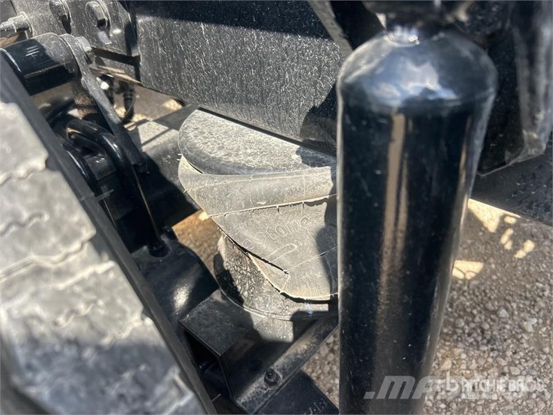 Peterbilt 579 Truck Tractor Units