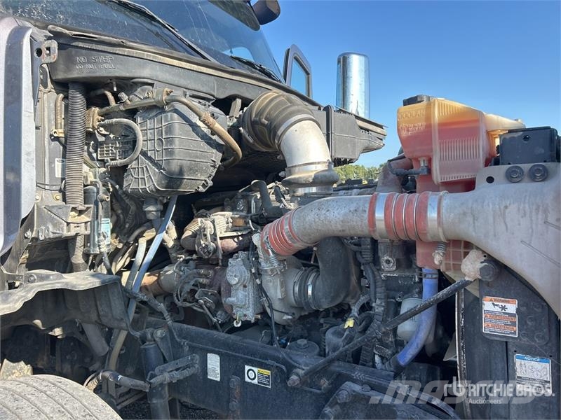 Peterbilt 579 Cavalos mecânicos