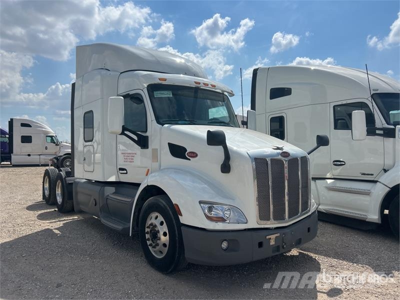 Peterbilt 579 Truck Tractor Units