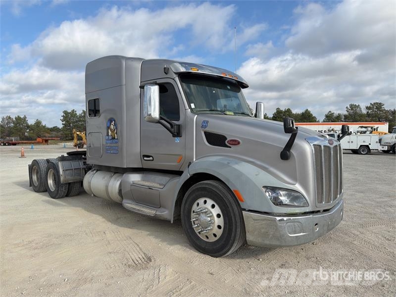 Peterbilt 579 中古トラクターヘッド | トレーラーヘッド