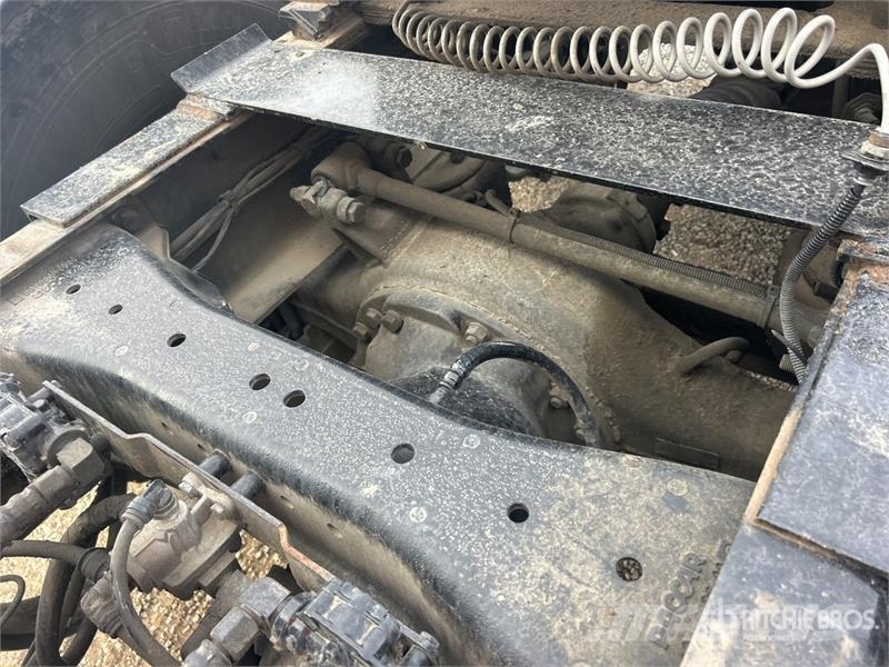 Peterbilt 579 中古トラクターヘッド | トレーラーヘッド