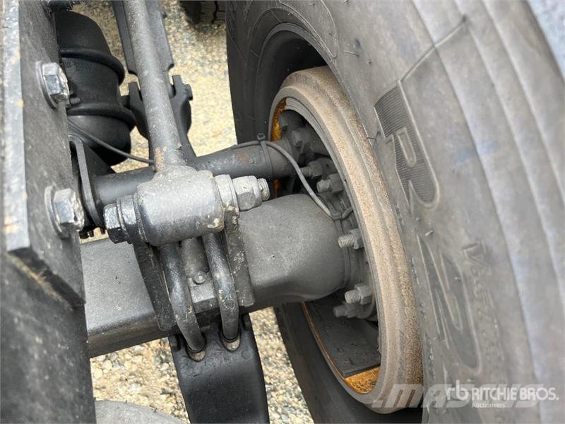 Peterbilt 579 中古トラクターヘッド | トレーラーヘッド