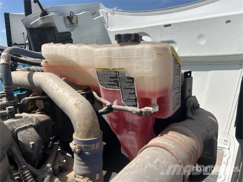 Peterbilt 579 Truck Tractor Units