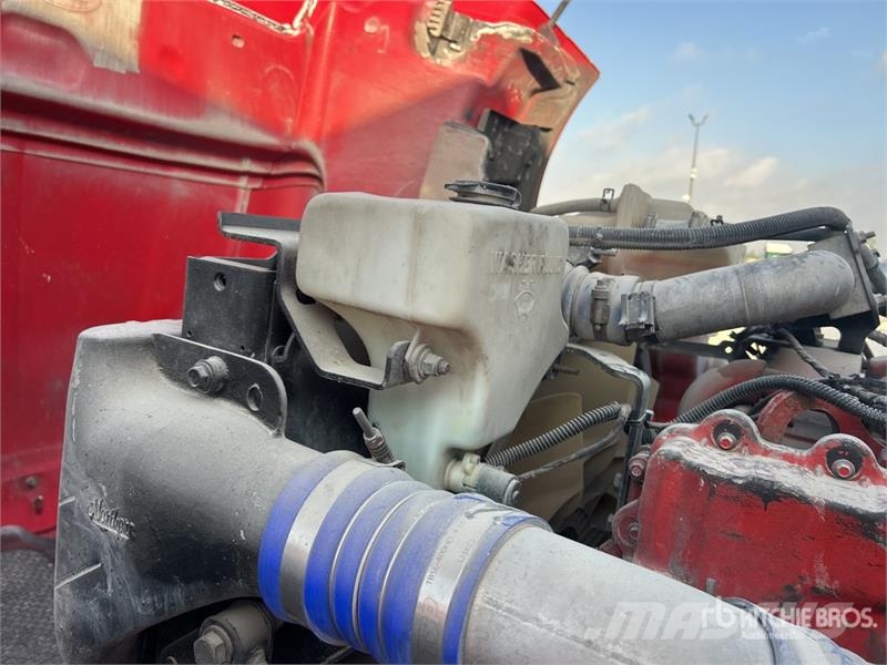 Peterbilt 579 وحدات الجر