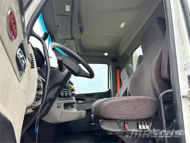 Peterbilt 579 وحدات الجر