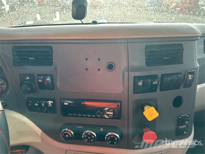 Peterbilt 579 Water tankers