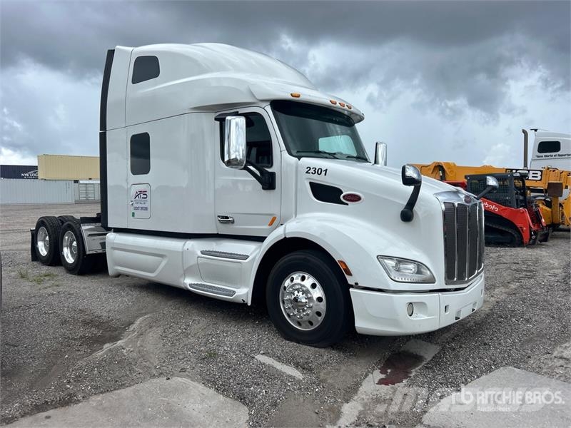Peterbilt 579 Autotractoare