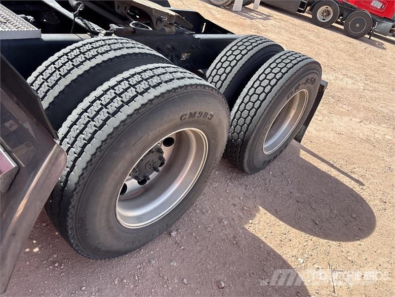 Peterbilt 579 Truck Tractor Units