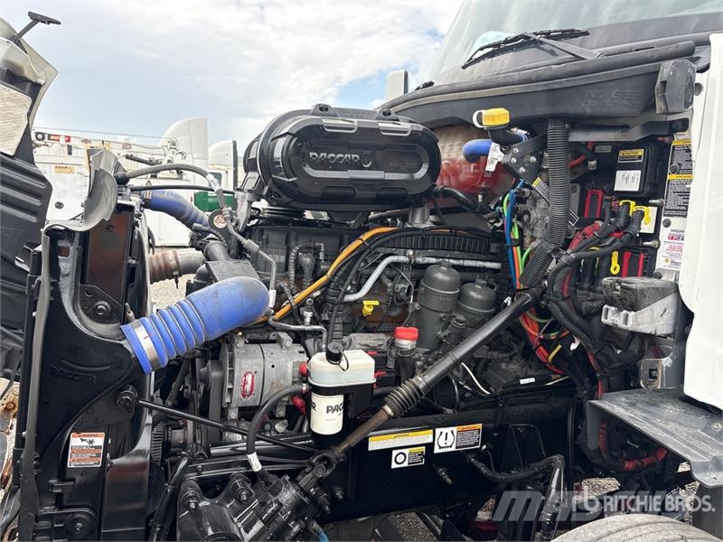 Peterbilt 579 وحدات الجر