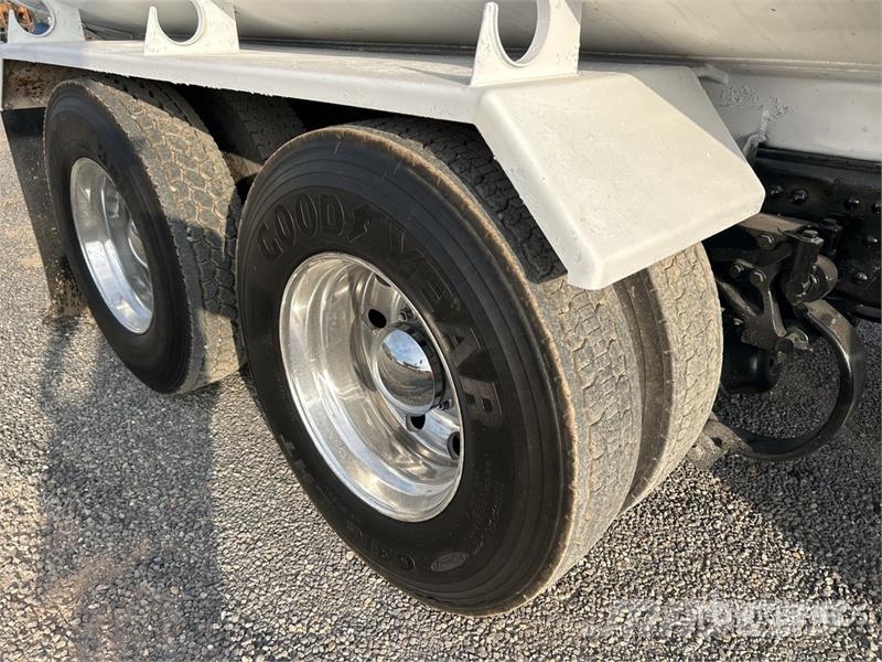 Peterbilt 579 Water tankers