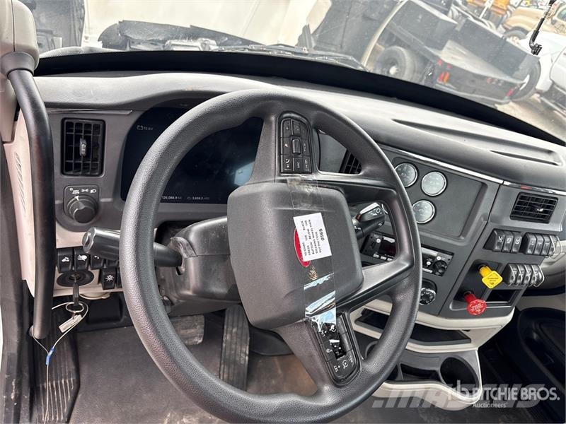 Peterbilt 579 وحدات الجر
