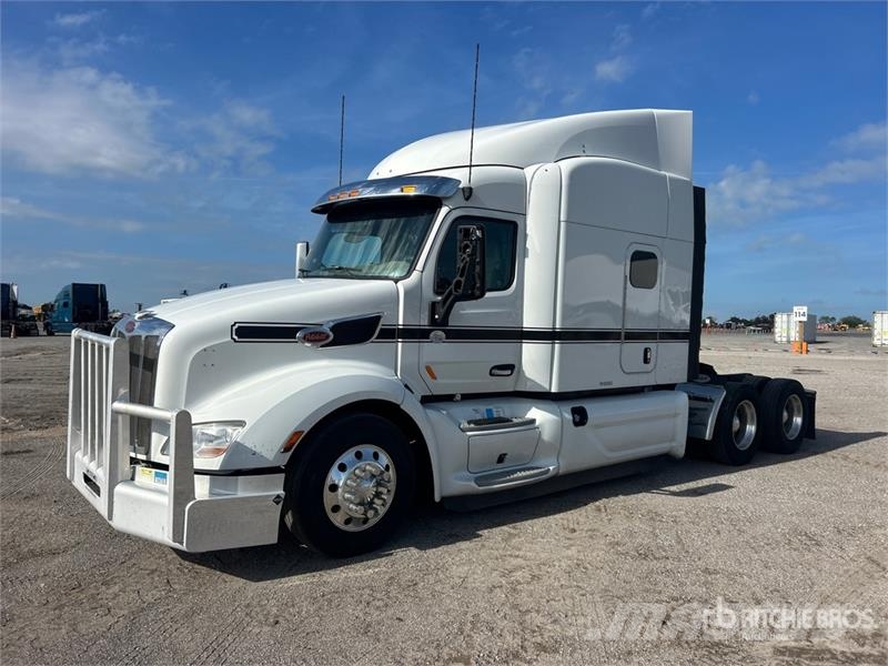 Peterbilt 579 Vilcēji