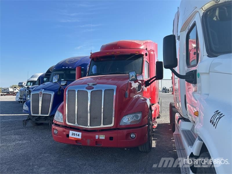 Peterbilt 579 Trekkers