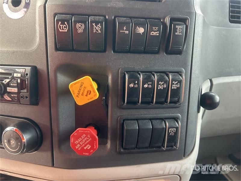 Peterbilt 579 中古トラクターヘッド | トレーラーヘッド