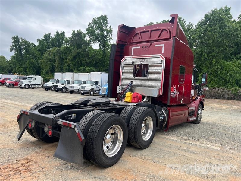 Peterbilt 579 中古トラクターヘッド | トレーラーヘッド
