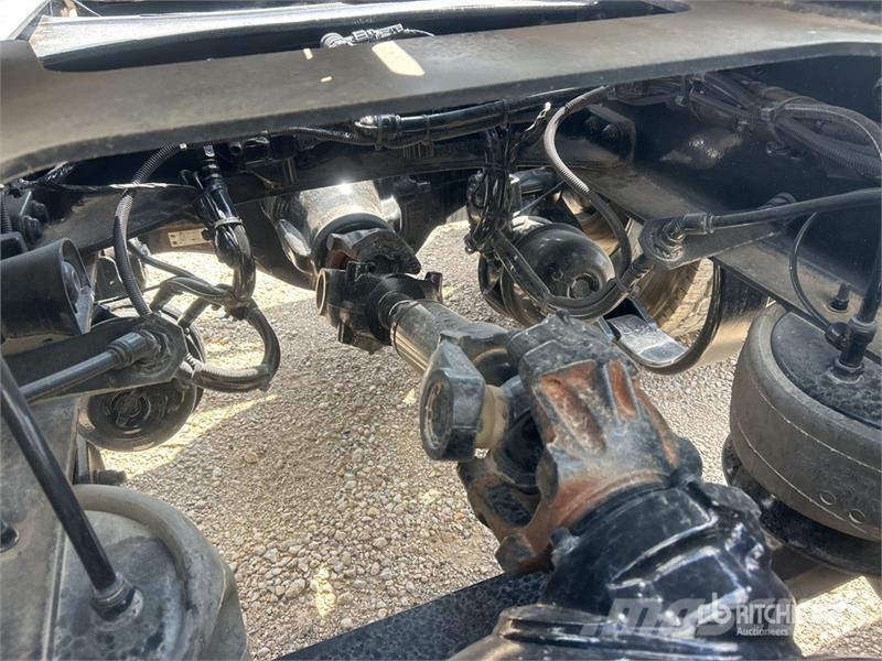 Peterbilt 579 Truck Tractor Units