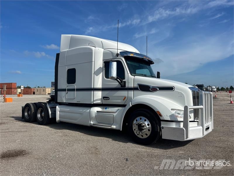 Peterbilt 579 Vilcēji