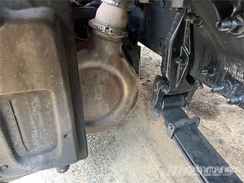 Peterbilt 579 中古トラクターヘッド | トレーラーヘッド