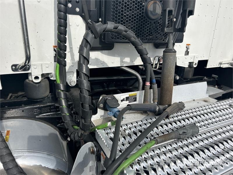 Peterbilt 579 وحدات الجر