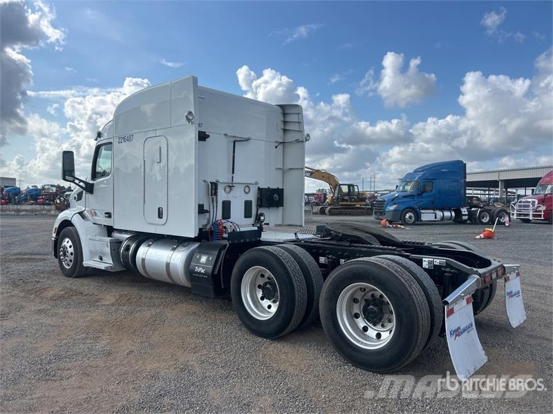 Peterbilt 579 Prime Movers