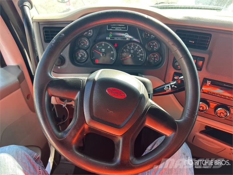 Peterbilt 579 Trekkers