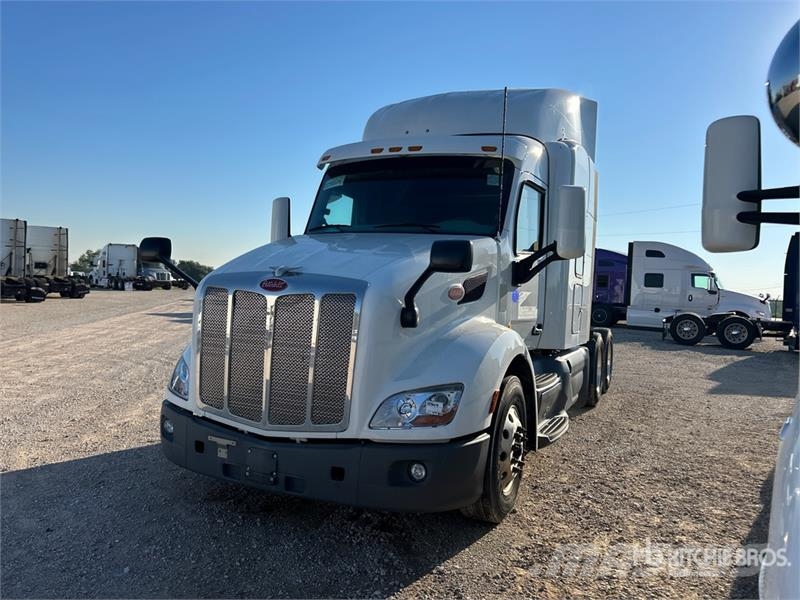 Peterbilt 579 中古トラクターヘッド | トレーラーヘッド