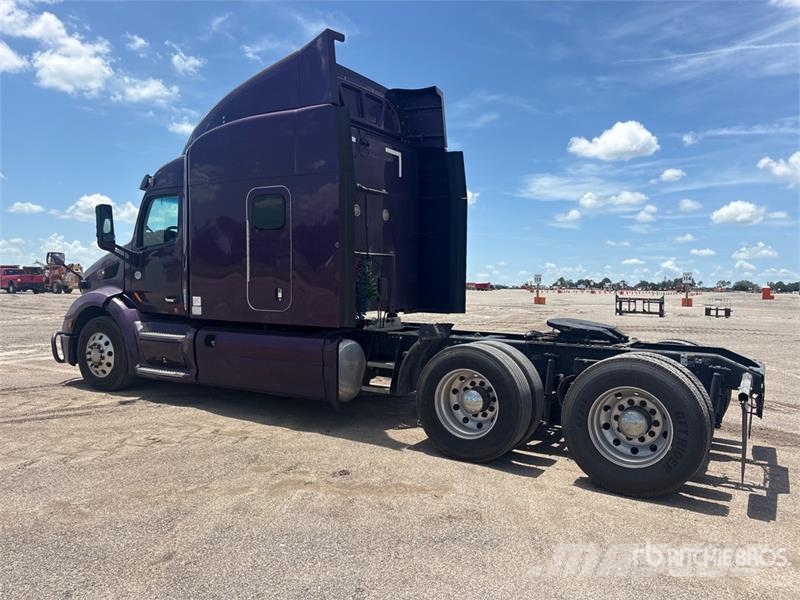 Peterbilt 579 Тягачі