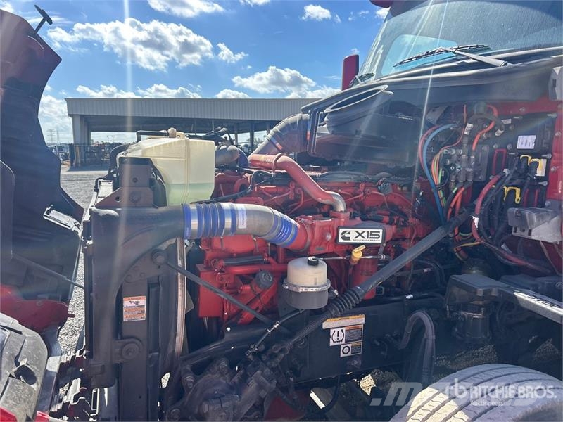 Peterbilt 579 Vilcēji