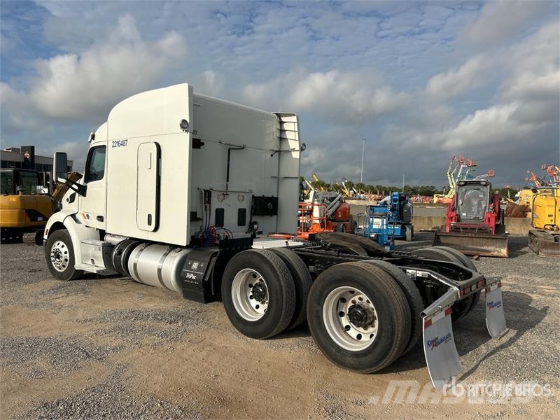 Peterbilt 579 中古トラクターヘッド | トレーラーヘッド