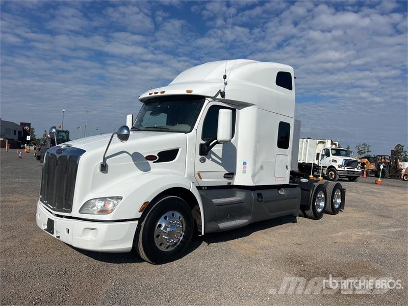 Peterbilt 579 Trekkers